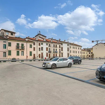 Maison Maria Center Public Parking Available Apartment