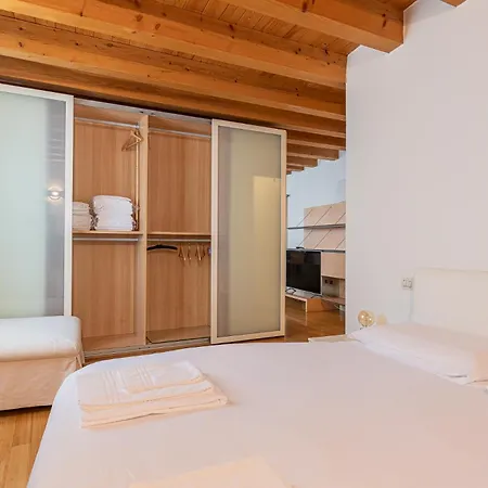 Apartment Maison Maria Center Public Parking Available *