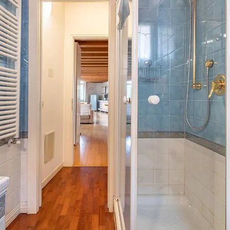 Maison Maria Center Public Parking Available Apartment