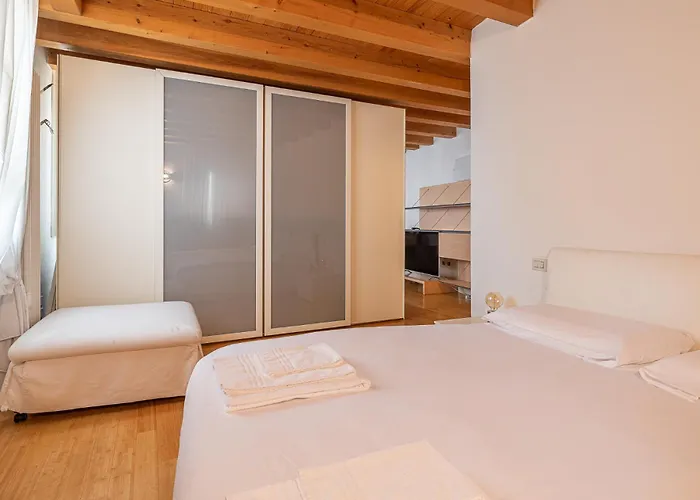 Maison Maria Center Public Parking Available Vicenza