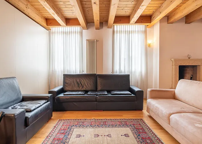 Maison Maria Center Public Parking Available Apartment